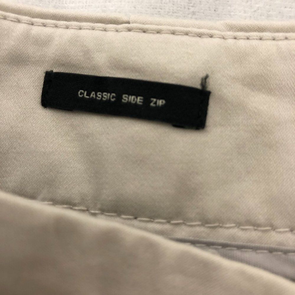 Talbots Pants Chino Womens Size 4 Stretch Khaki capris.            C - Picture 4 of 7